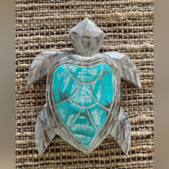 Hand crafted Set of 2 wooden Turtles - Picture 3 of 6